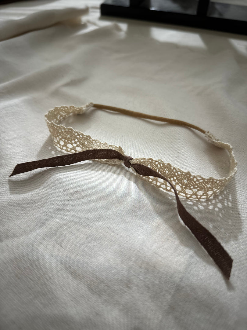 The lace headband