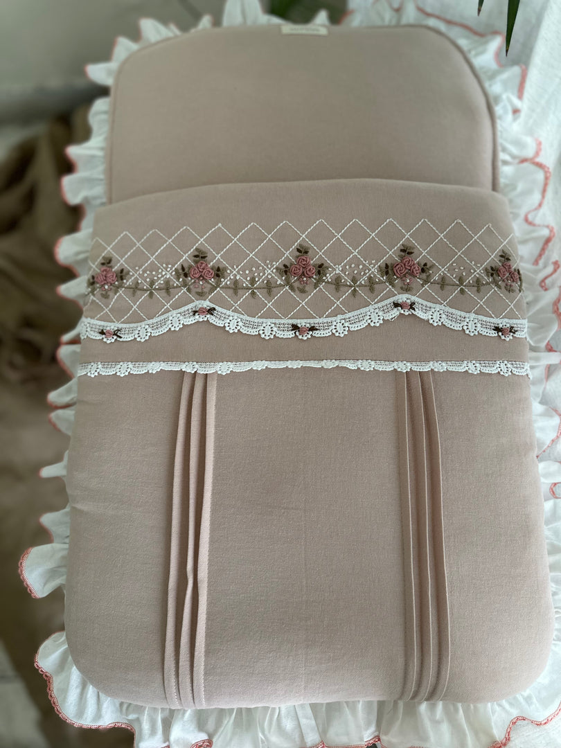 Floral Bednest