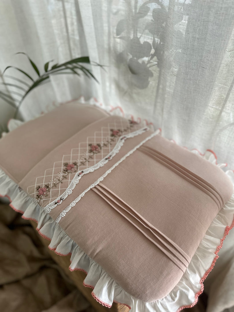 Floral Bednest