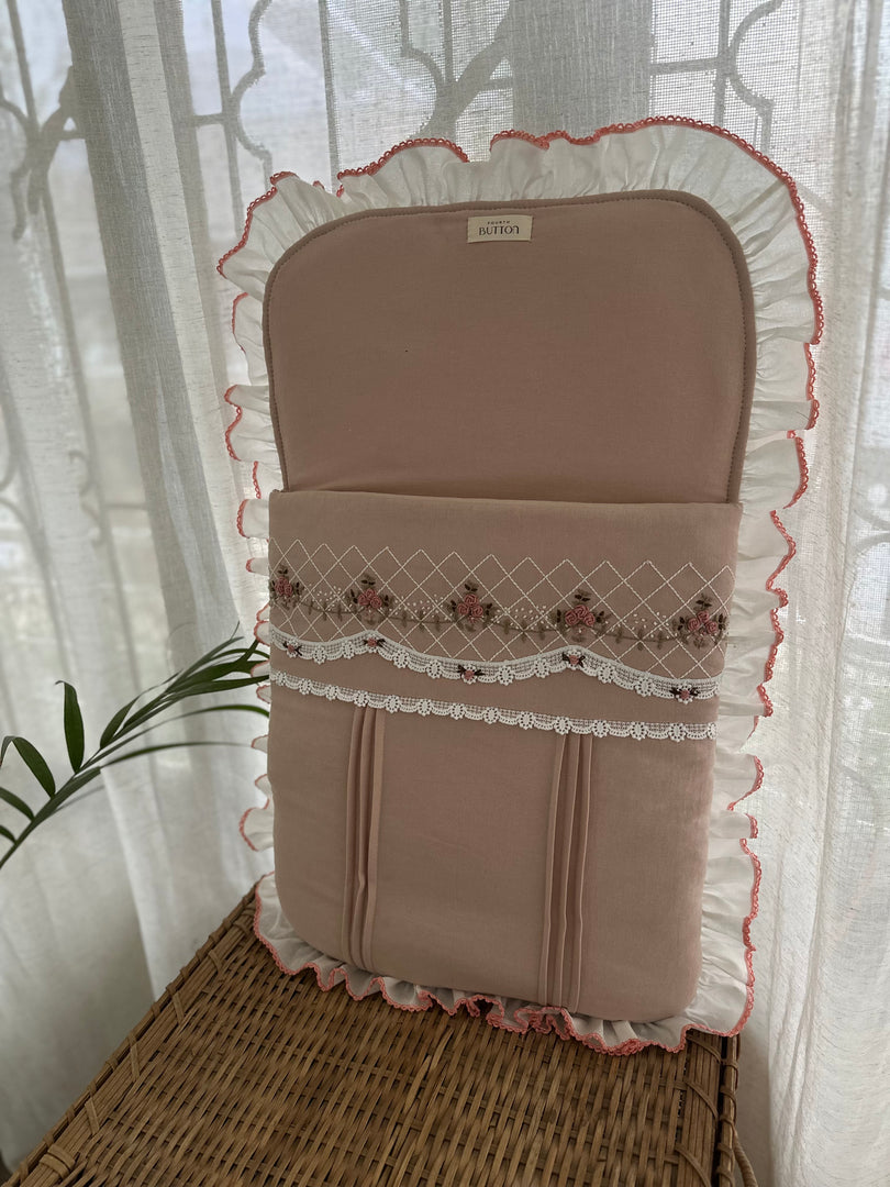 Floral Bednest
