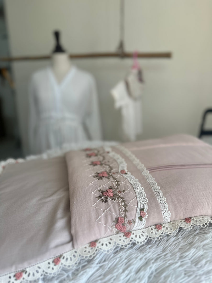 Floral Bednest